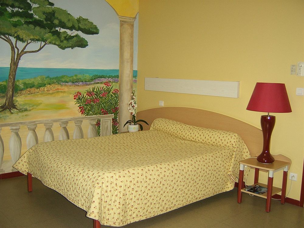 Hotel Le Saint Vincent Lyon Sud Vourles Екстер'єр фото