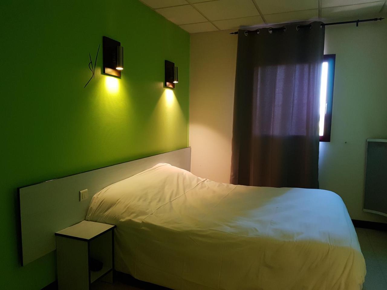 Hotel Le Saint Vincent Lyon Sud Vourles Екстер'єр фото